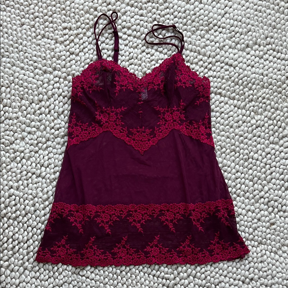 SALE PRICE Embrace Lace® Chemise wacoal Burgundy XL